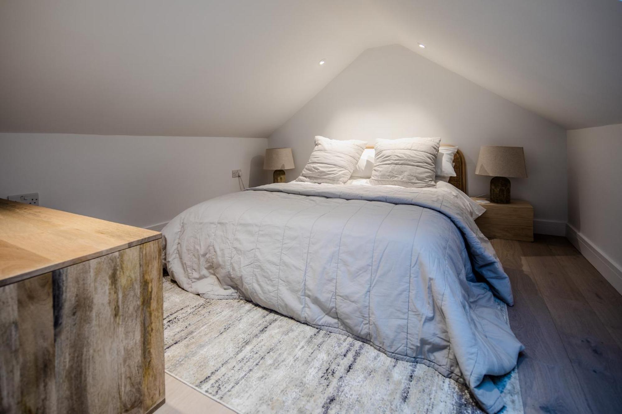 Lowen Tree House Truro Extérieur photo